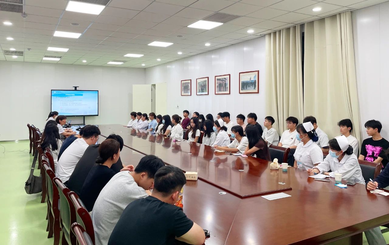 用心倾听 关注成长——2024年度阜阳民生医院护理实习生座谈会圆满召开